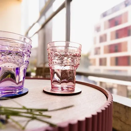 Apartment Luna - Cosy 50m2 - Place Parking Prive -ascenseur - Position Gare - Pompidou - Nouvelle - 2 A 4 Personnes *