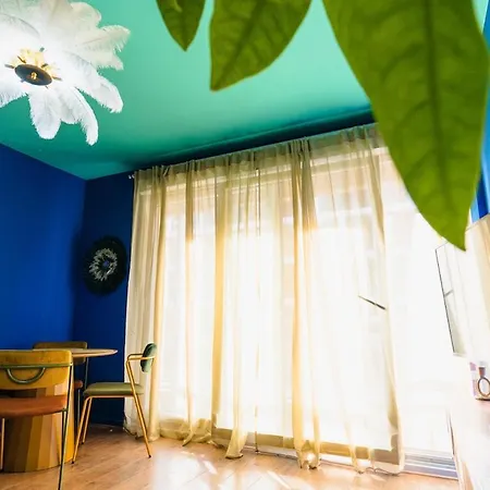 Luna - Cosy 50m2 - Place Parking Prive -ascenseur - Position Gare - Pompidou - Nouvelle - 2 A 4 Personnes Apartment *